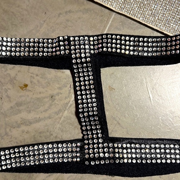 Leg Garters - Picture 7 of 7